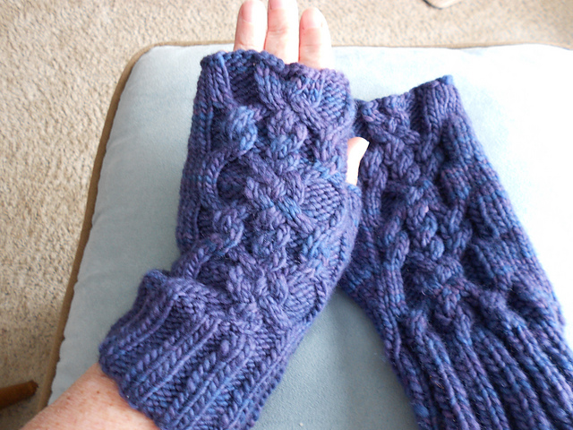 Schmoops fingerless mitts