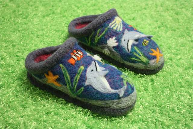 Ravelry: -dee-'s Dolphin Felted Clogs