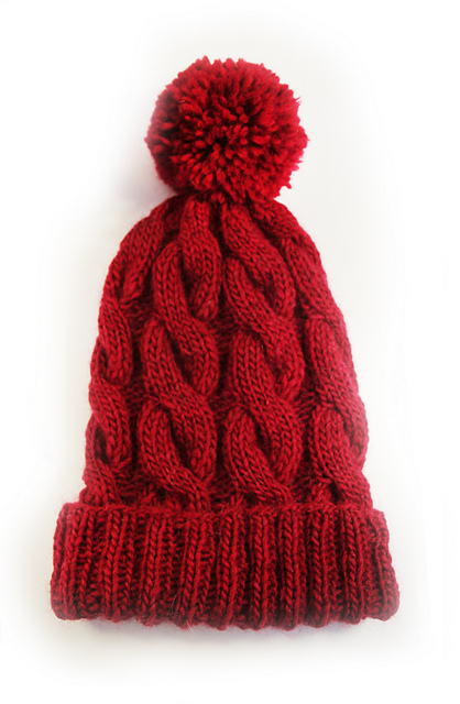 Cable bobble hat