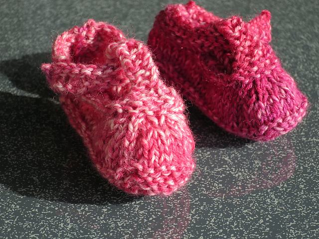 Cutie Simple Strap Booties