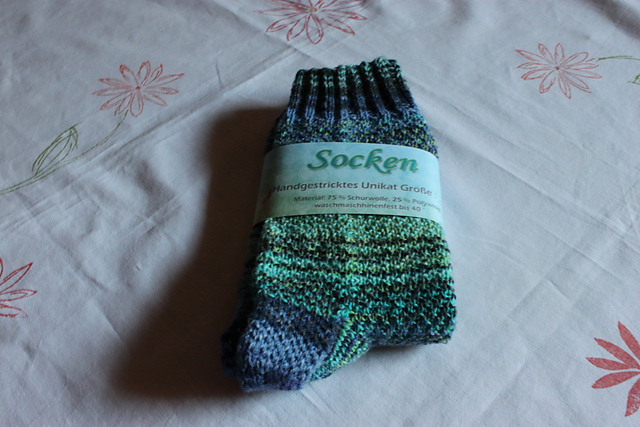 Broken Seed Stitch Socks