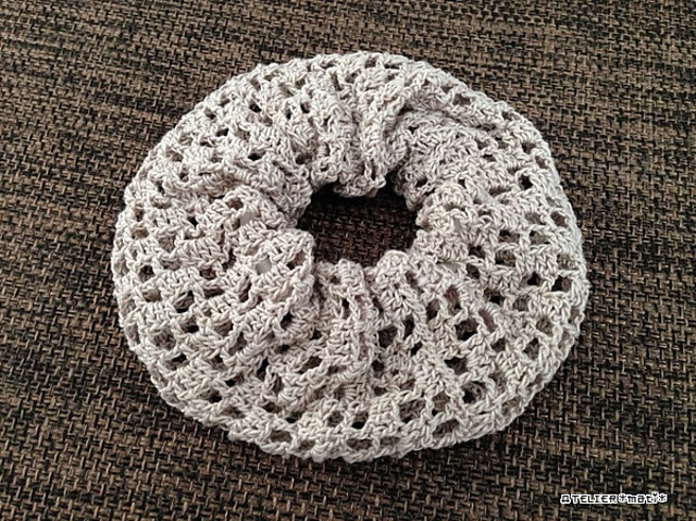 Donut Scrunchie