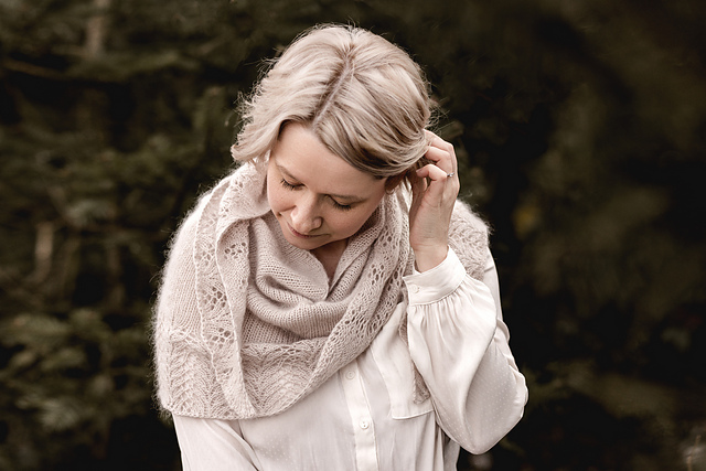 Lása Shawl