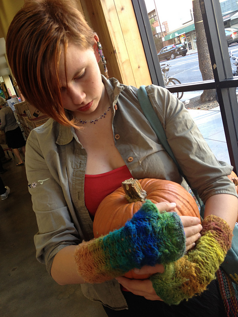 Pumpkin Spice Gloves
