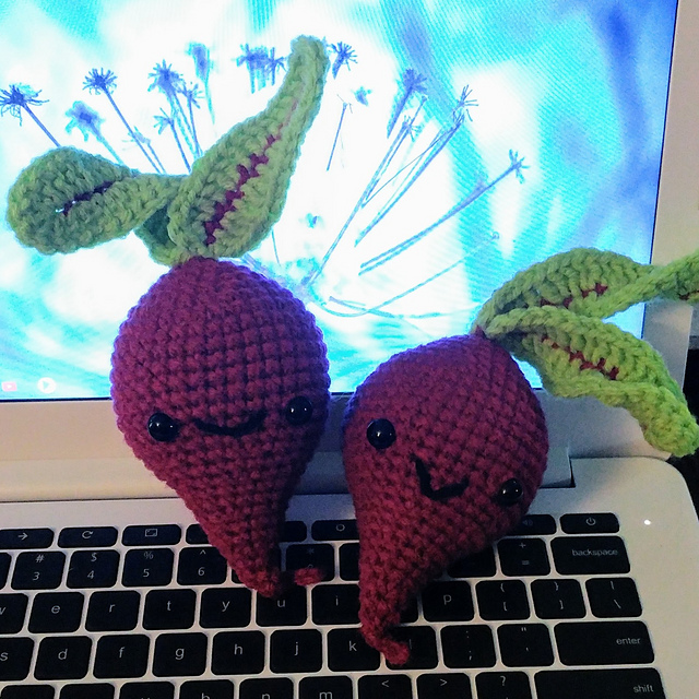 beet amigurumi