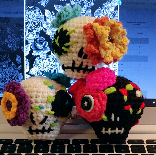 sugar skull amigurumi