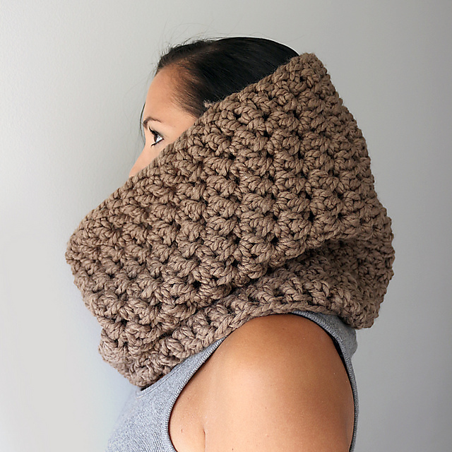 Bella Oversized Cowl on Ravelry