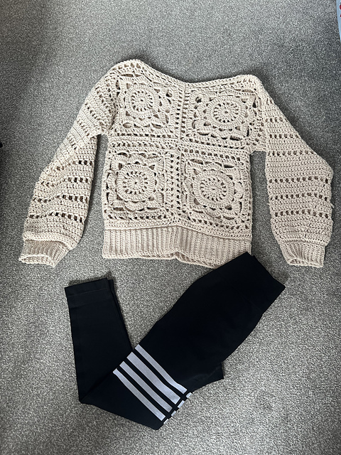 Vintage Willow Pullover
