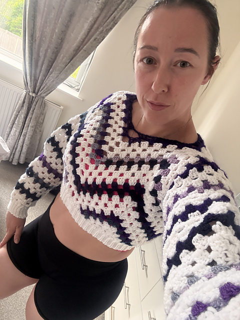 Retro Revive Pull Over