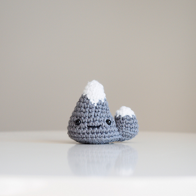 Amigurumi Mountain Peaks
