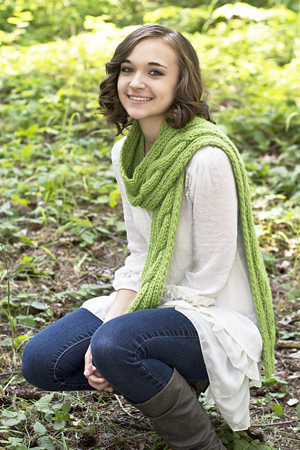 Basic Cabled Scarf