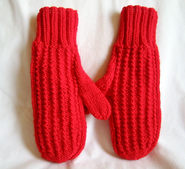 Child's Rope Stitch Mittens