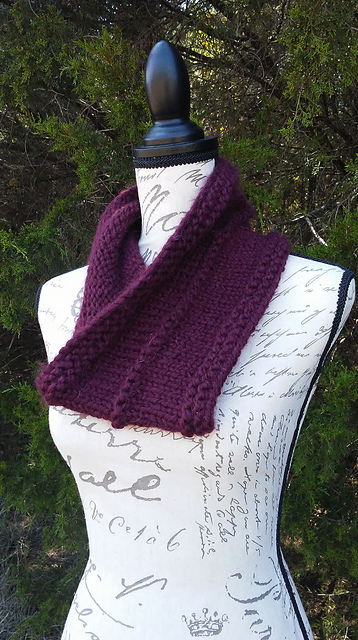 Simple Knit Cowl