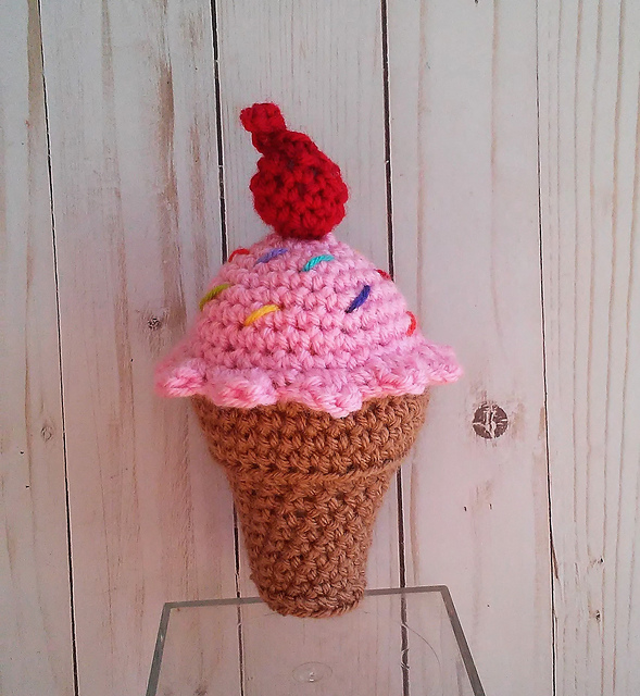 Ice Cream Cone Amigurumi