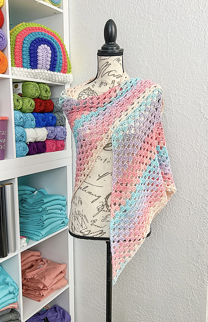 Easy Granny Triangle Shawl