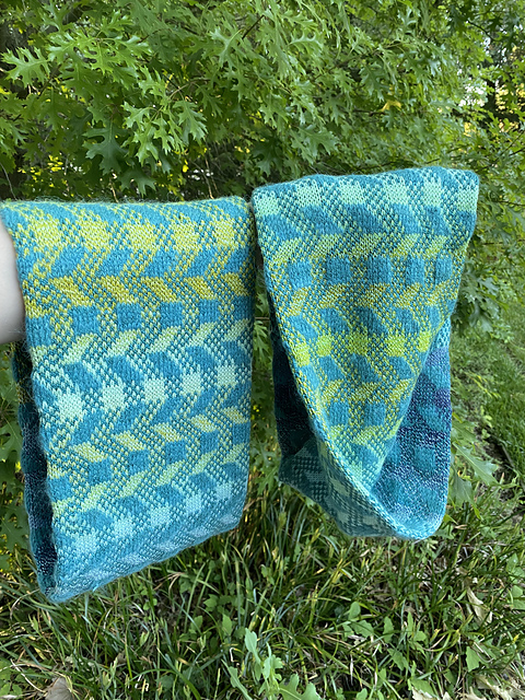 Glitch Cowl