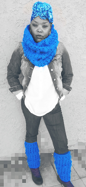 Bobble Blues Cowl and Leg Warmers