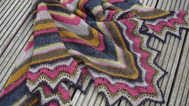 Parrot Shawl