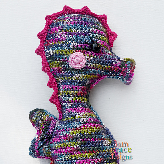 Seahorse Kawaii Cuddler®