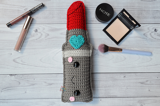 Lipstick Kawaii Cuddler®