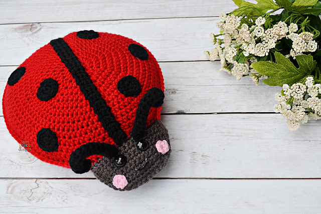 Ladybug Kawaii Cuddler®