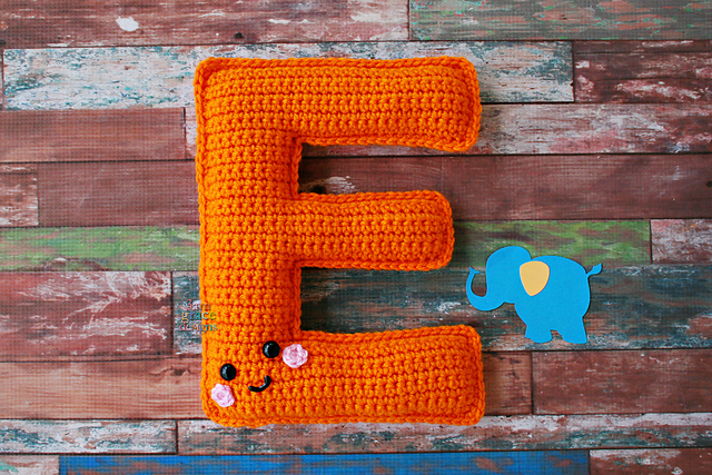 Letter E Alphabet Kawaii Cuddler®