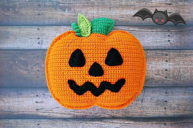 Jack O' Lantern Kawaii Cuddler®
