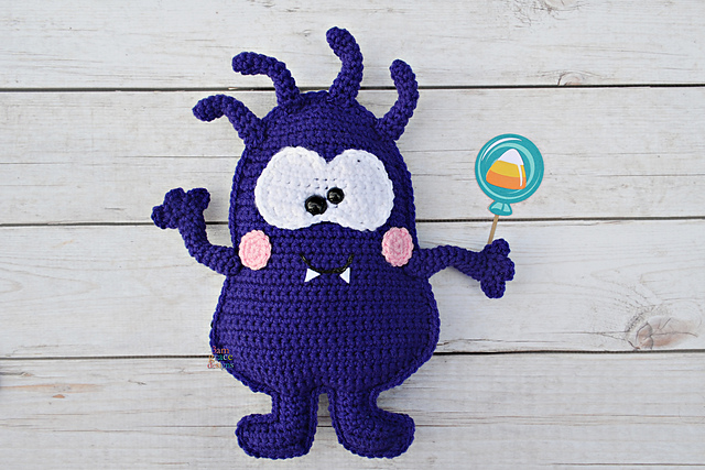 Hairy Monster Kawaii Cuddler®