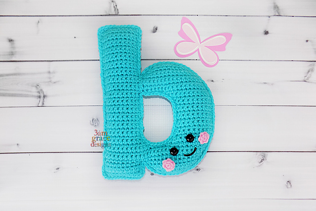 Letter b Alphabet Kawaii Cuddler®