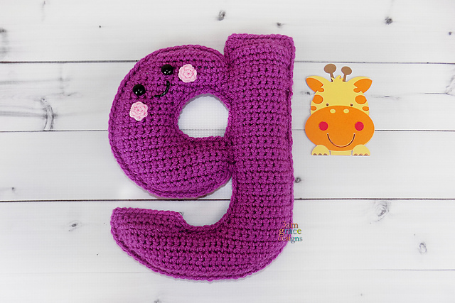 Letter g Alphabet Kawaii Cuddler®