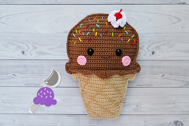 Ice Cream Cone Kawaii Cuddler®