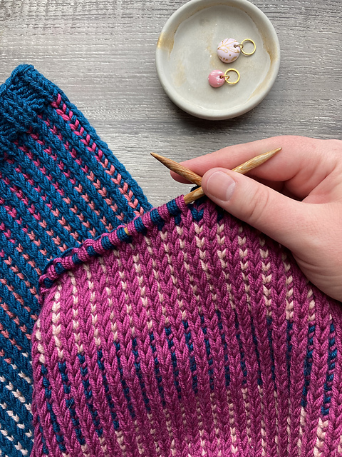 The String of Hearts Cowl