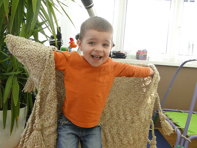 Wavy Blanket with Fringes