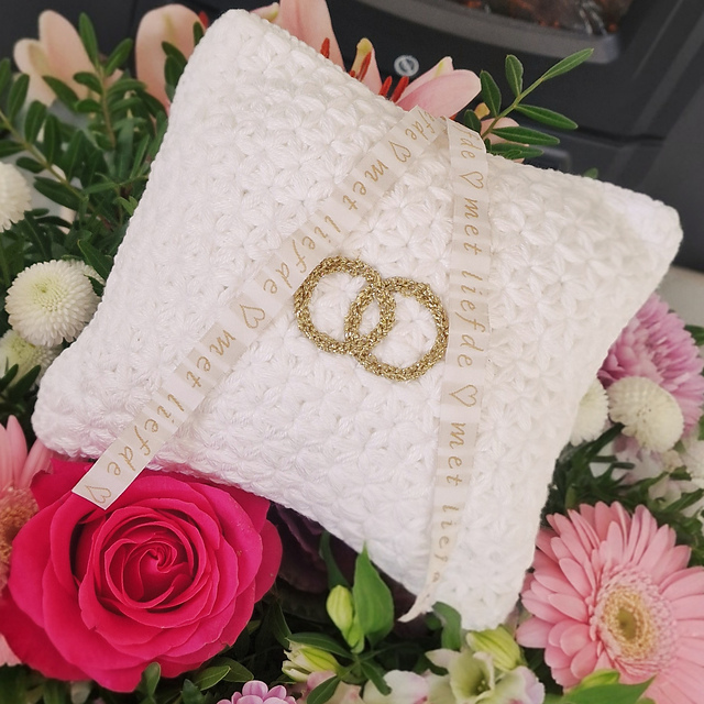 Wedding Ring Cushion