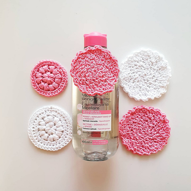 Removerpads/Face Scrubbie flower