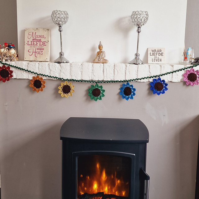 7ChakraSunflowerGarland