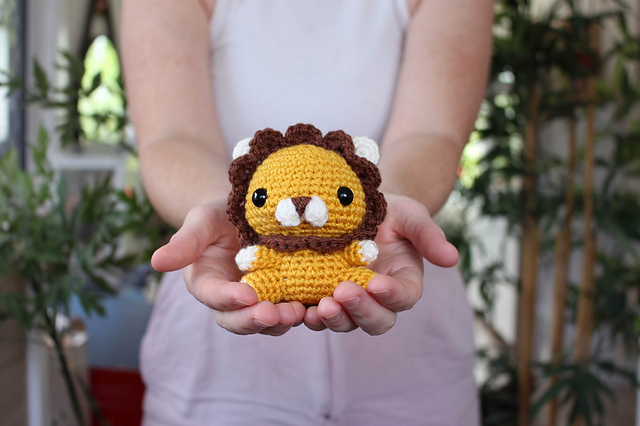 Lion amigurumi