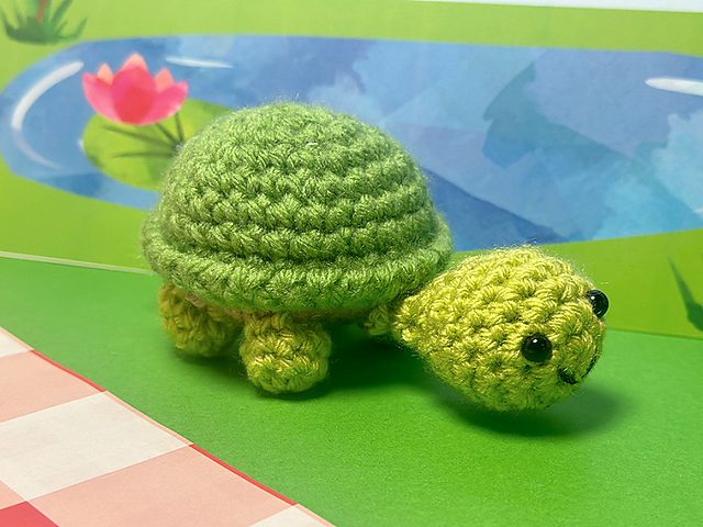 Ravelry: Teensy Turtle pattern by Erica Dietz