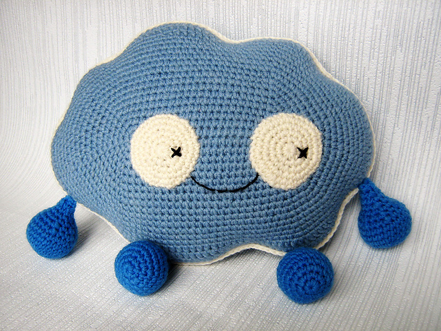 Smiling Cloud Cushion