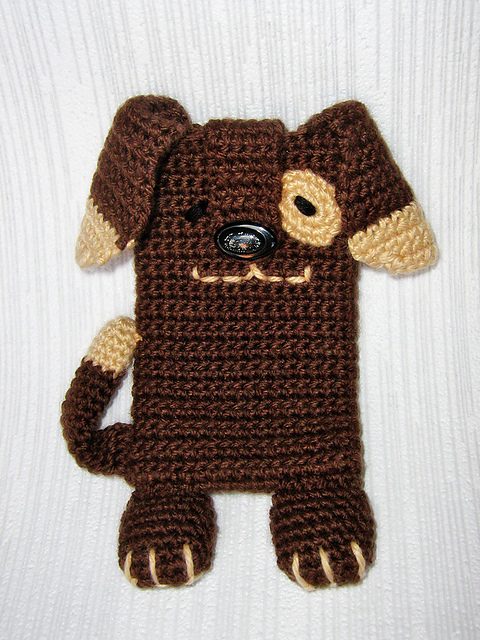 Brown Dog iPhone 5 and 4 cozy