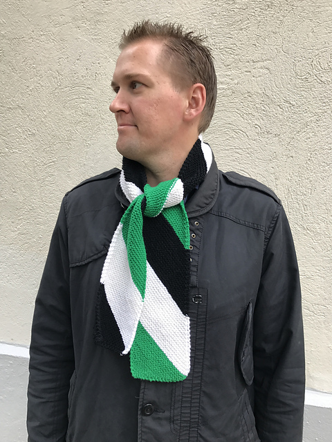 Sweet striped scarf