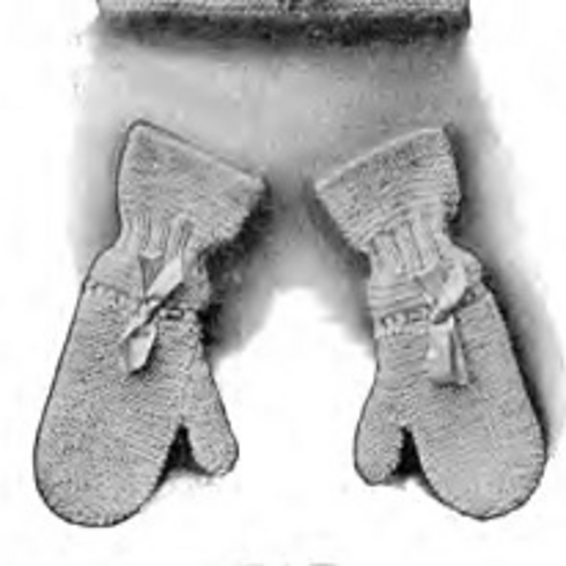 No. 476 A Pretty Baby Set Mittens