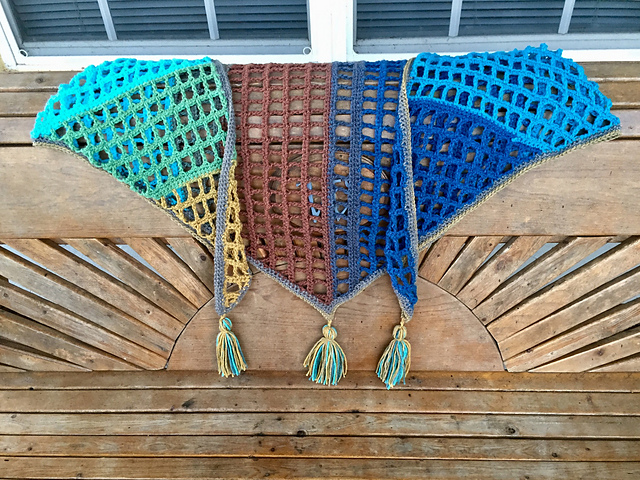 Sphinx Triangle Wrap