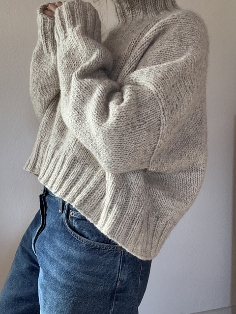 Ravelry: hana sweater pattern by aegyoknit, by Karoline Skovgaard