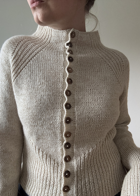 Ravelry: isa raglan cardi pattern by aegyoknit, by Karoline