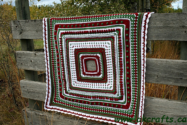 Regal Yule Square Tree Skirt