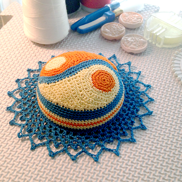 Crocheted Yin Yang Pincushion