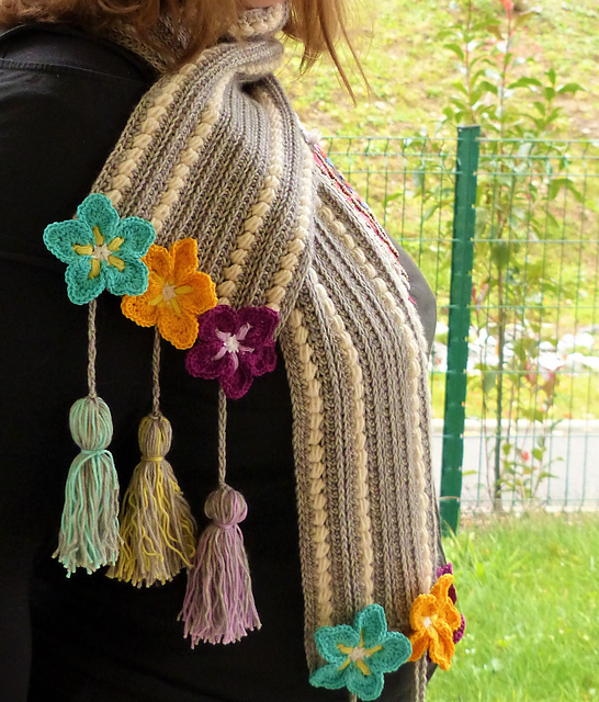 Winter Jewelry Box Scarf