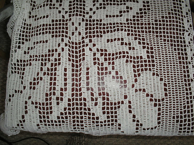 Iris Arrangement Tablecloth #7584