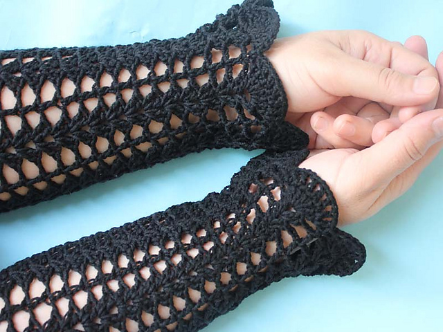 Crochet lacy Sleeves